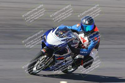 media/Nov-06-2023-Moto Forza (Mon) [[ce023d0744]]/4-Beginner Group/Session 2 (Bowl Tight Speed)/